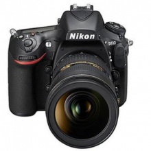 尼康D810 24-120mm SB-700闪光灯 相机包+32G高速卡